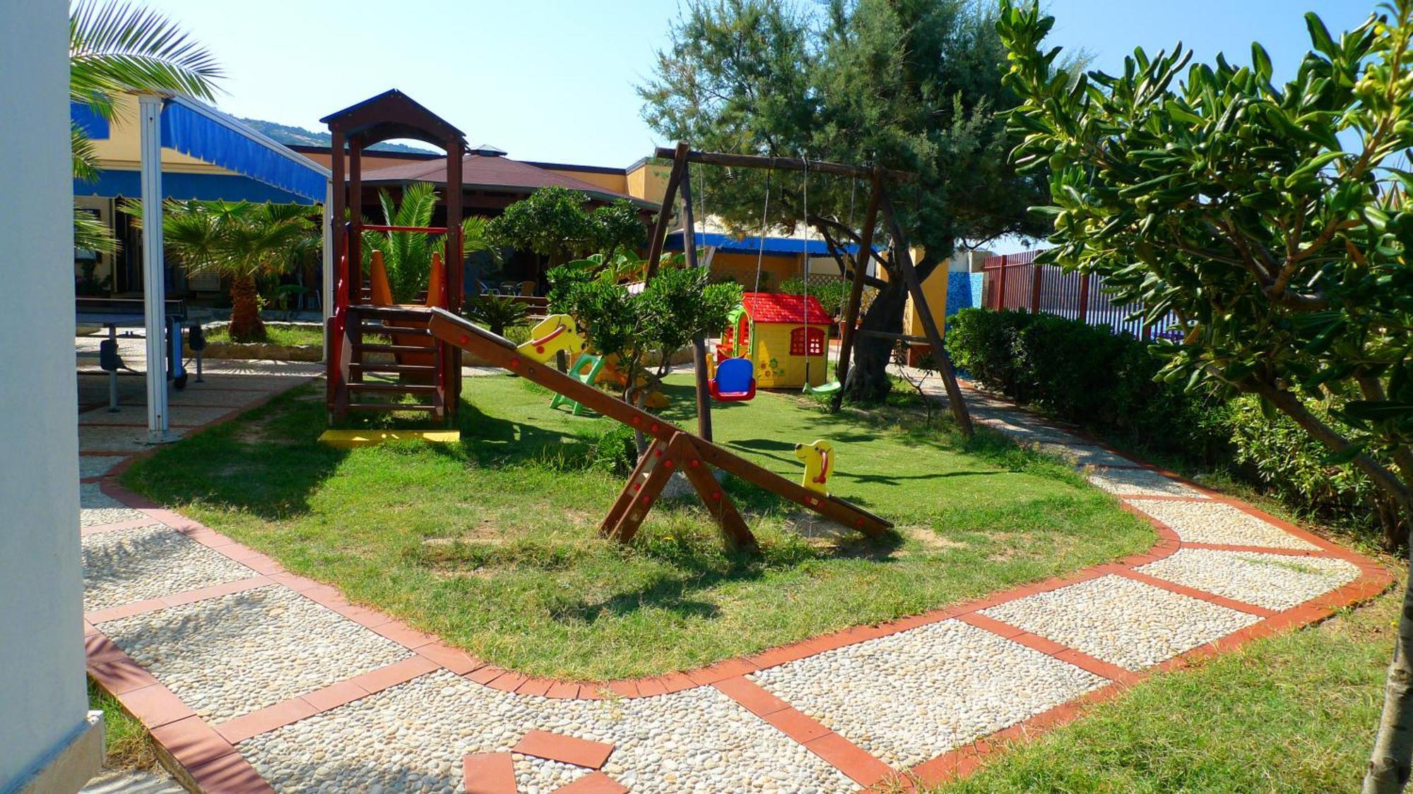 Residence Il Turistico Zambrone Zewnętrze zdjęcie